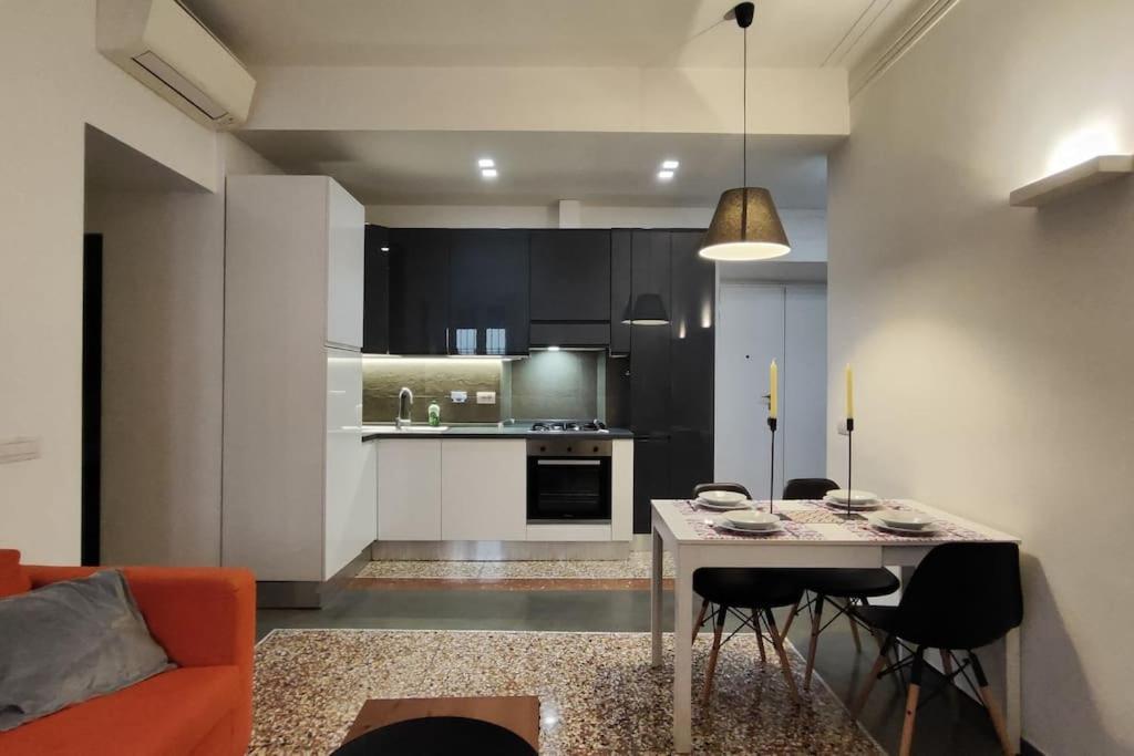 Cozy Apartment Near The Colosseum Rome Extérieur photo