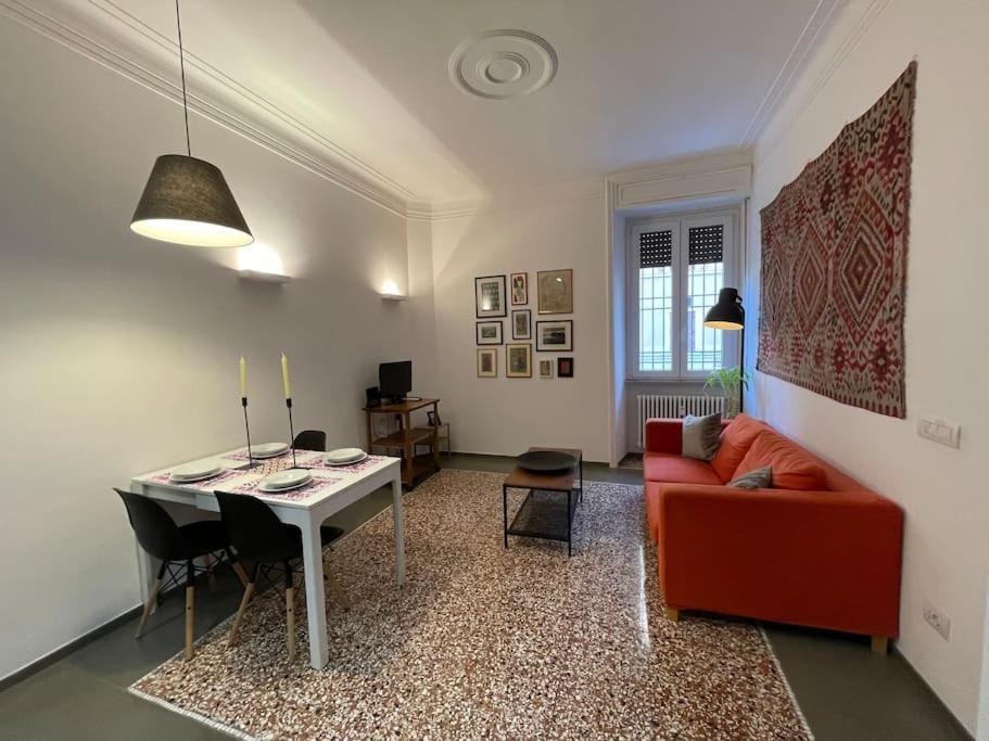 Cozy Apartment Near The Colosseum Rome Extérieur photo
